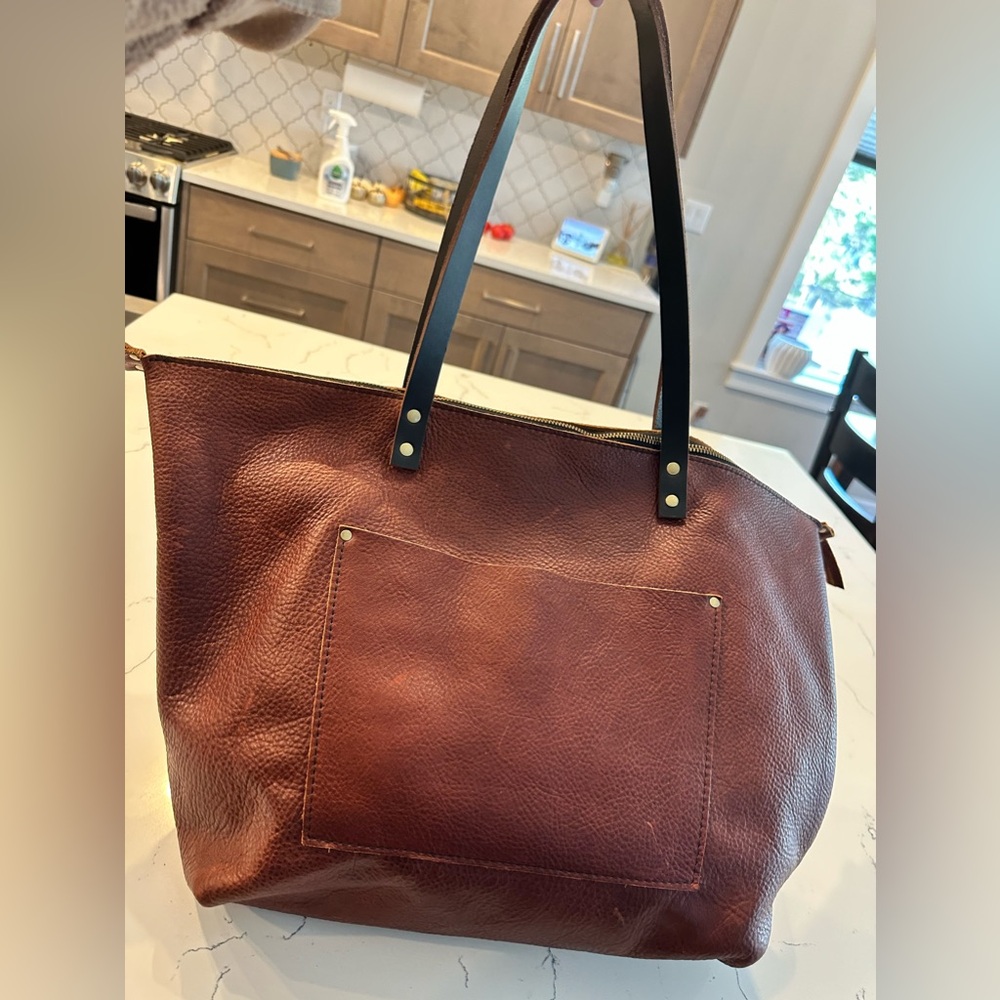 Portland Leather Extra Large Zippered Tote